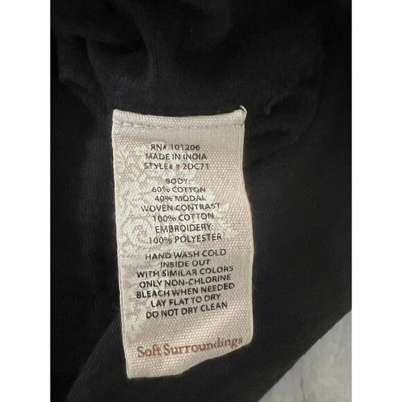 Soft Surroundings Black & White Knit Tunic Top Size Small Casual Classic - Picture 6 of 8